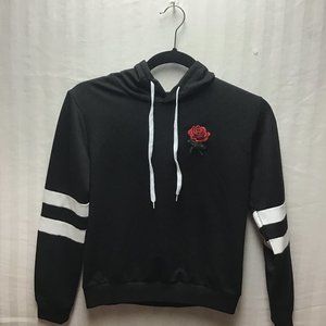 Juniors black & white jersey with a red rose